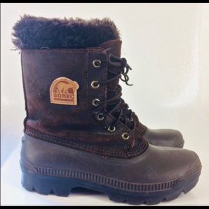 Women’s vintage sorel lace up boot